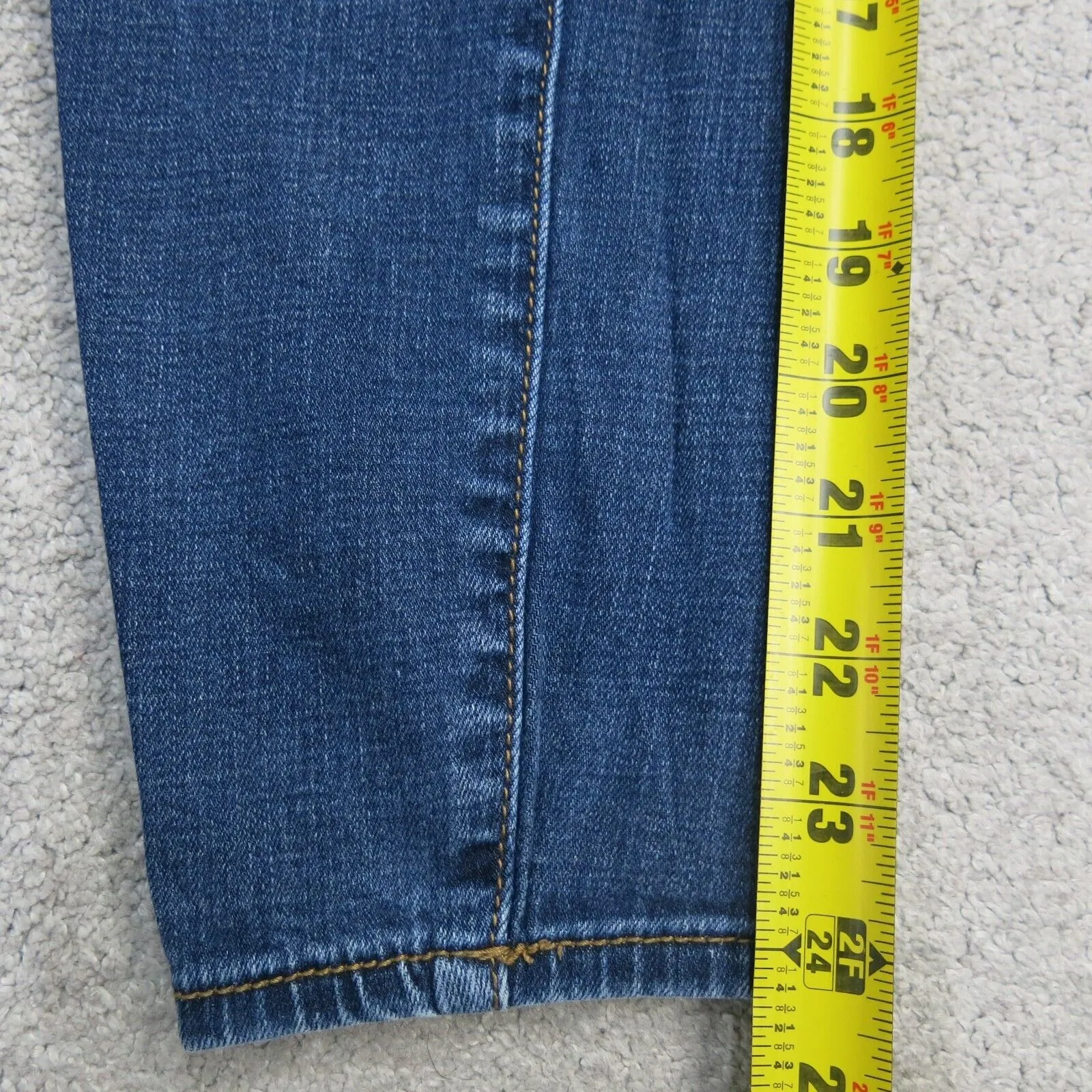 American Eagle Jeans Womens 2 Blue Skinny Leg Low Rise Super Stretch Outdoors