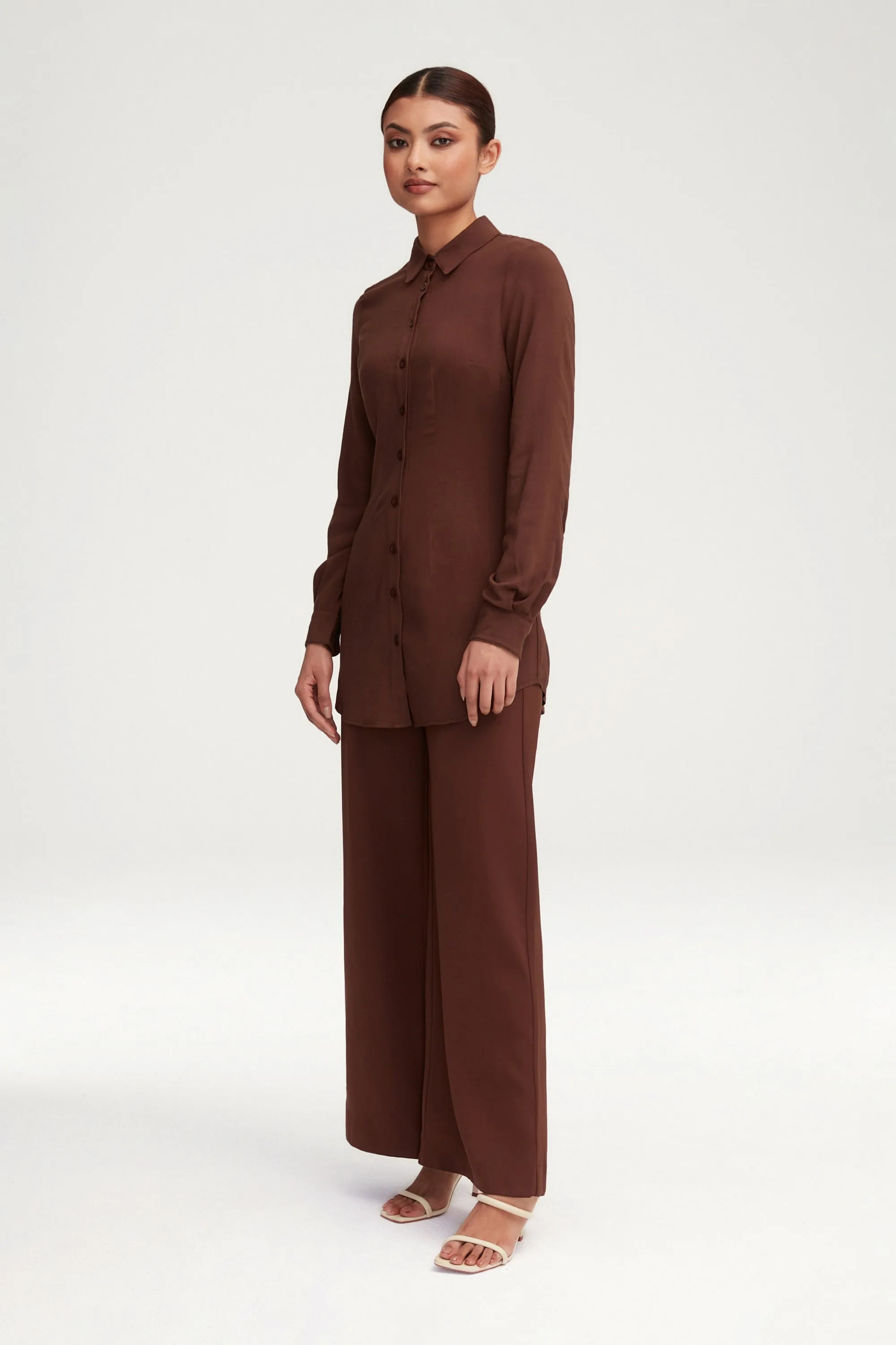 Essential Ultra Wide Leg Pants - Dark Brown