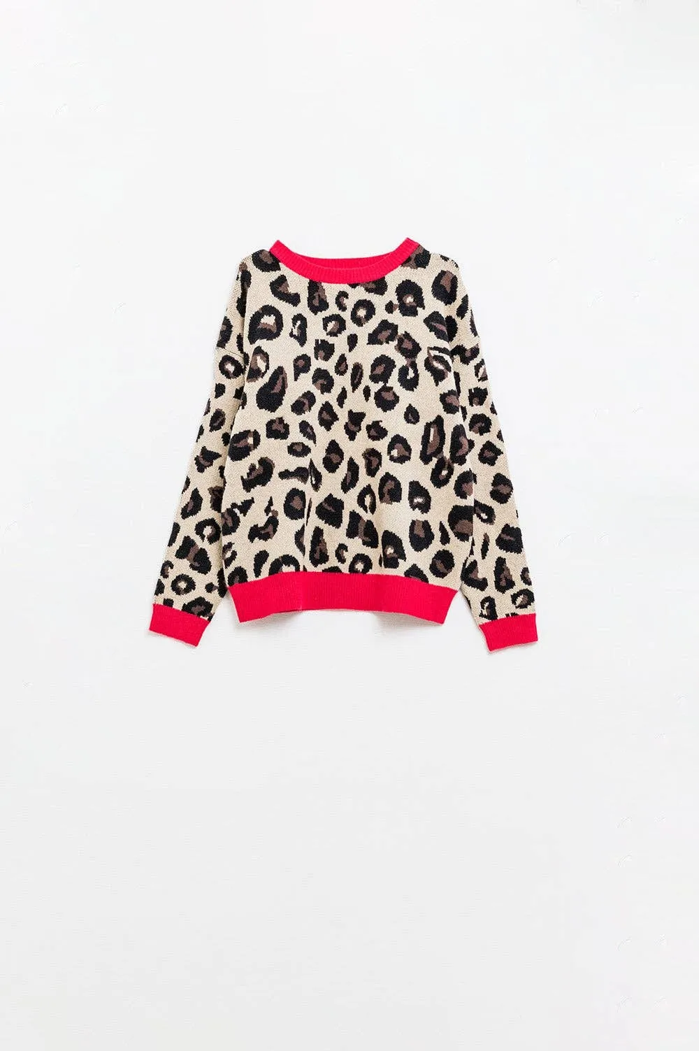 Leopard sweater with red detail on the neck and sleeves